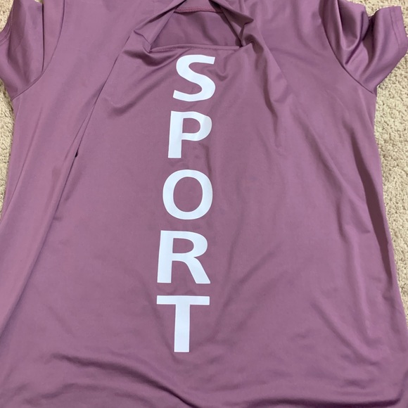 Activewear Top - Picture 1 of 3